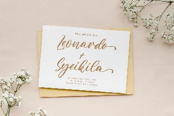 Aulietta font