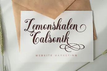 Emiset Calligraphy font