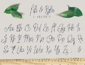 Fili & Kyla Script font