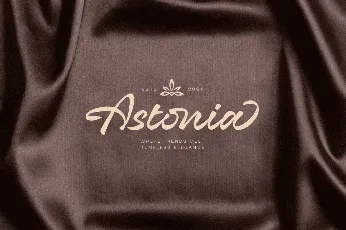 Almonia Blonde font