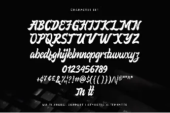 Vanitha font