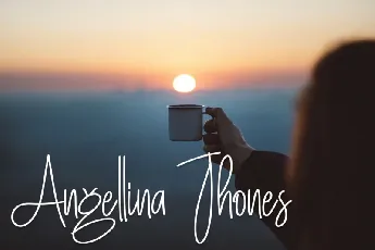 Commingsoon Handwritten font