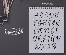 Esmeralda font