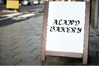 Gelderland Demo font