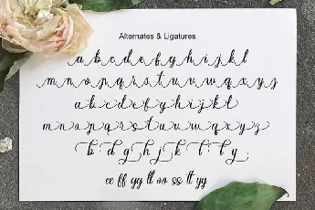 Sayidah Lovely Script font