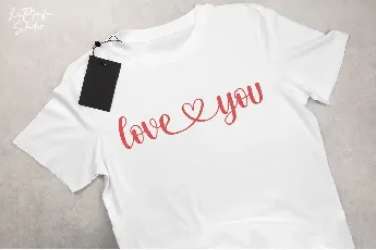 Me Love You - Personal Use font