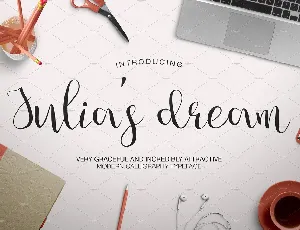 Juliaâ€™s Dream Script font