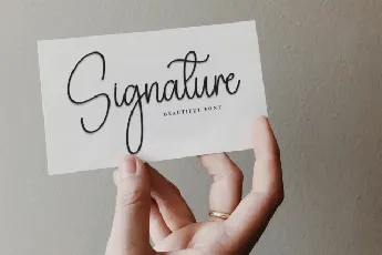 Simple Calligraph Script font