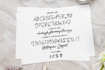 Yummyline font