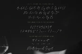 Maldives Signature font