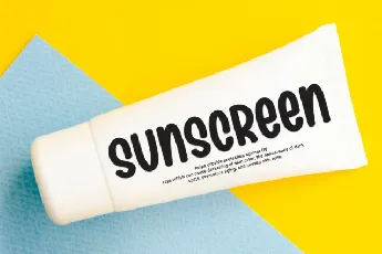 Beach Sunbathing Display font