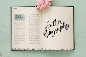 Lilybud Handwritten font