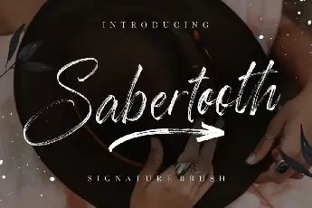 Sabertooth Brush font