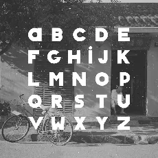 Classique Saigon Typeface font