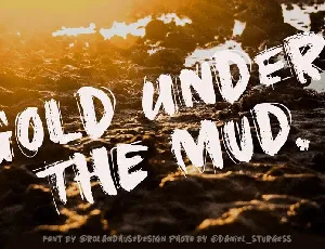 Gold Under The Mud font