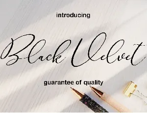 Black Velvet font