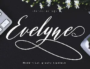 Evelyne Script font