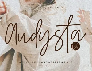 Audysta Script font