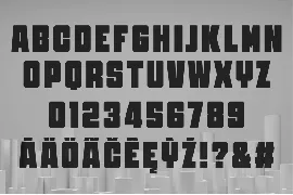 Mazement font