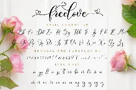 Freelove - Lovely Script Font