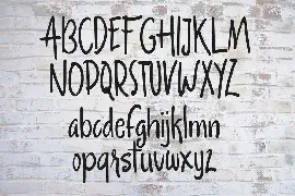 Aonatha - Handwritten font