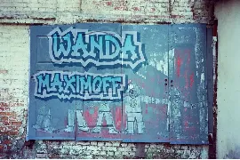 Warheks Graffiti Display Font