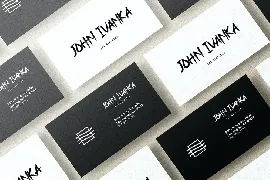 Parakan Brush - Brush Display Font