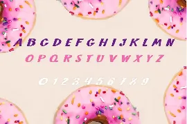 Wogacha - Fun Font For You