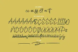 Roschelle Monoline Script Font