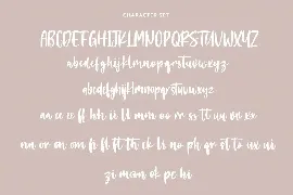 Moonsticky Handwritten Font