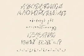 Gustera Signature Font