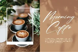 Mantasia Modern Signature Font