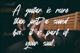 Playlist - Modern Calligraphy Font