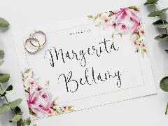 Dramatic Florals Script Font