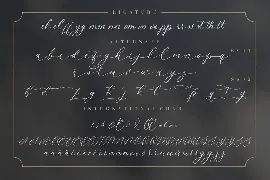 Wyattruly Luxury Script font