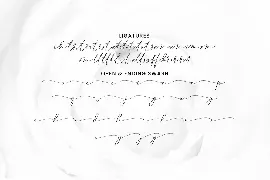 Pubrih Signature Font