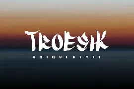 Troesik - Decorative Font