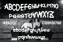 Monochrome - Display Font