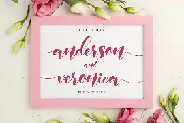 Beneficha - Natural Script font