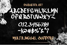 Funeral Daggers - Horror Graffiti Font