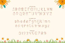 Springholl - Holiday Display Font