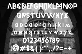 King Roar - Bold Display Font