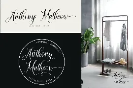 Mitchellia Script font