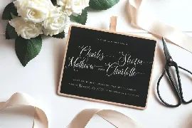 Mitchellia Script font