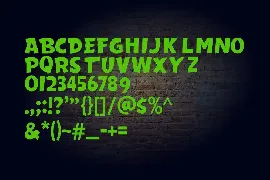 Bonstore - Display Font