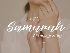 Gorgeous Angle Font