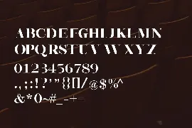 Kurva - Serif Font