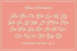 Pinatale Script font