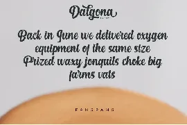 Dalgona Script font