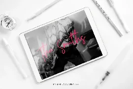 Castallier Signature Script Font